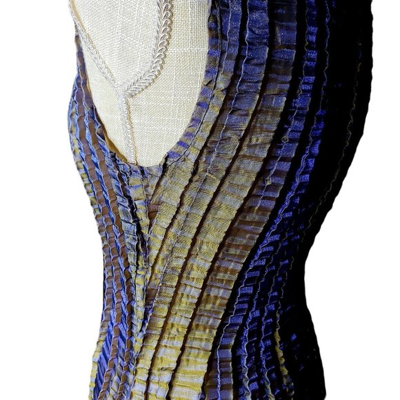 Accordion Pleated Sheath Dress M Color Change Iridescent 90s Gold Green Purple - Picture 9 of 10
